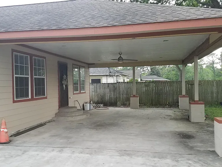 8030 Darlington Dr — Photo 2