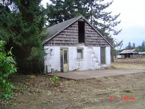 3rd image of 82056 Hillview Dr