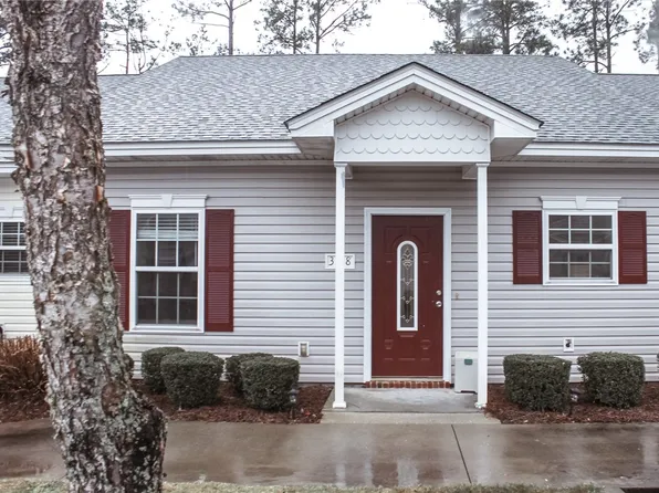 348 Moss Creek Ln, Brunswick, GA 31520