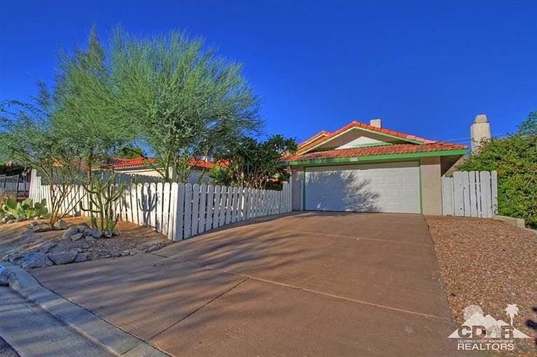 1st image of 54335 Avenida Herrera