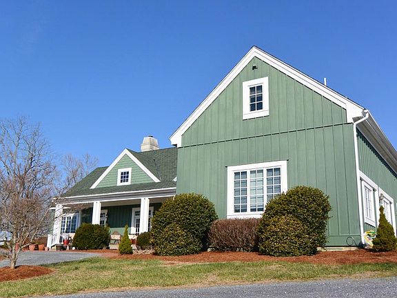 3rd image of 41 Bayberry Ln