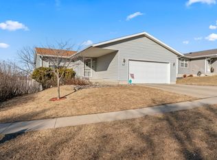 3113 Harbor Dr SE, Rochester, MN 55904