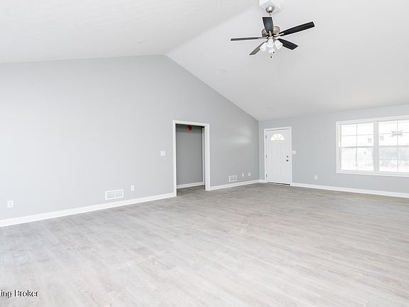 5th image of 418 Turnberry Ct