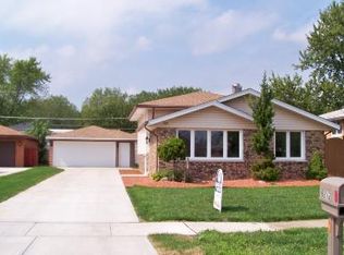 8212 S Ferdinand Ave, Bridgeview, IL 60455