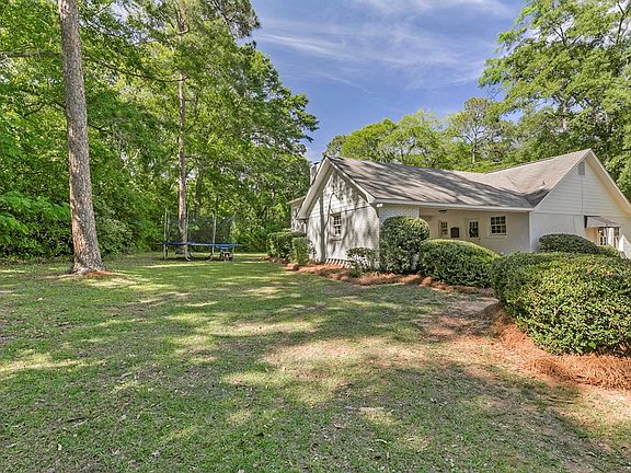 5th image of 103 Spring Valley Ct