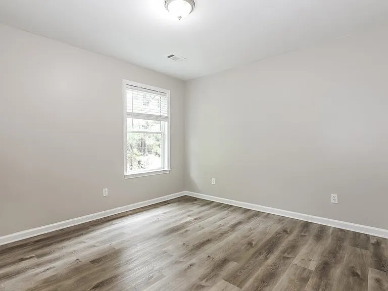 4358 Savannah Dr — Photo 11