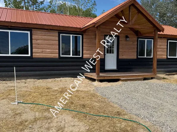 900 Railway St, Powell, WY