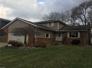 1883 Fulham Dr, Mayfield Heights, OH 44124
