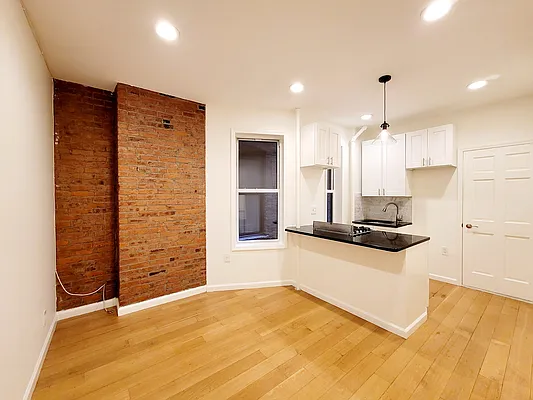 Rented by Kleier Residential | media 6