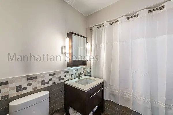 Rented by Manhattan Spaces | media 14