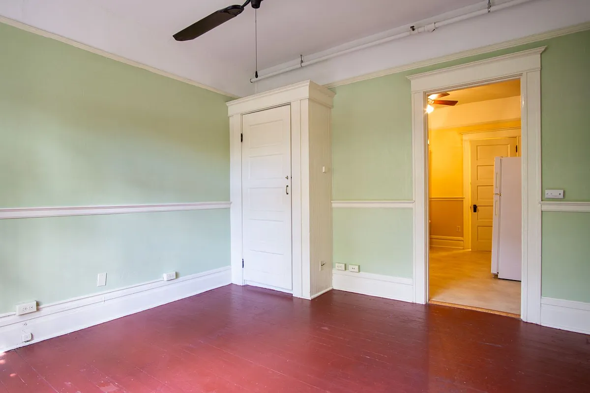 Building Photo - 1834 SW 5th Ave #101