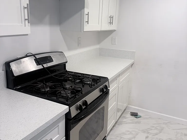 4501 De Ette Ave — Photo 2