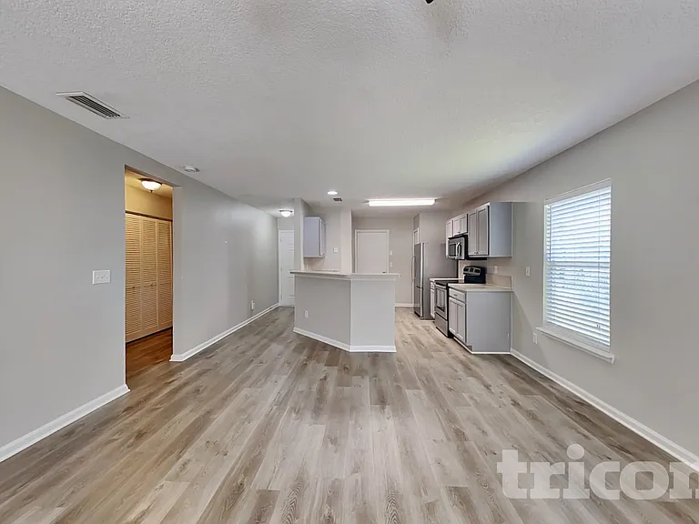 137 Brays Island Ln — Photo 4