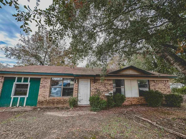 206 De Gail St, Grand Saline, TX 75140