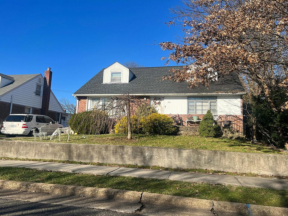 1st image of 24 Tredwell Rd