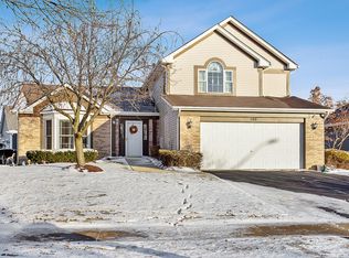 100 S Palmer Dr, Bolingbrook, IL 60490