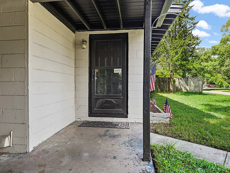 2916 Kent Rd — Photo 3