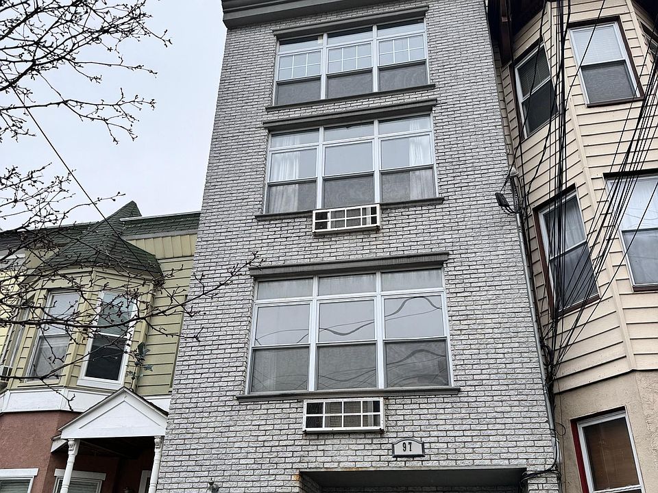 1st image of 97 Magnolia Ave APT 3