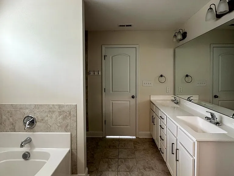 1937 Golf Course Rd — Photo 16
