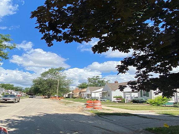 5th image of 15566 Meyer Ave