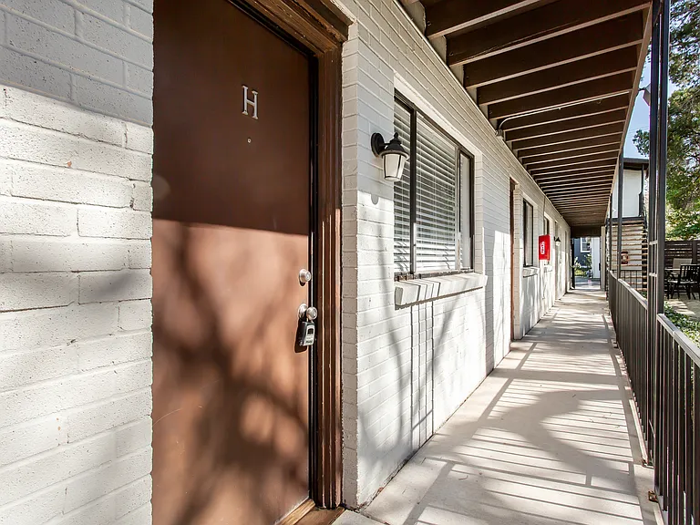 5722 Gaston Ave #H — Photo 4