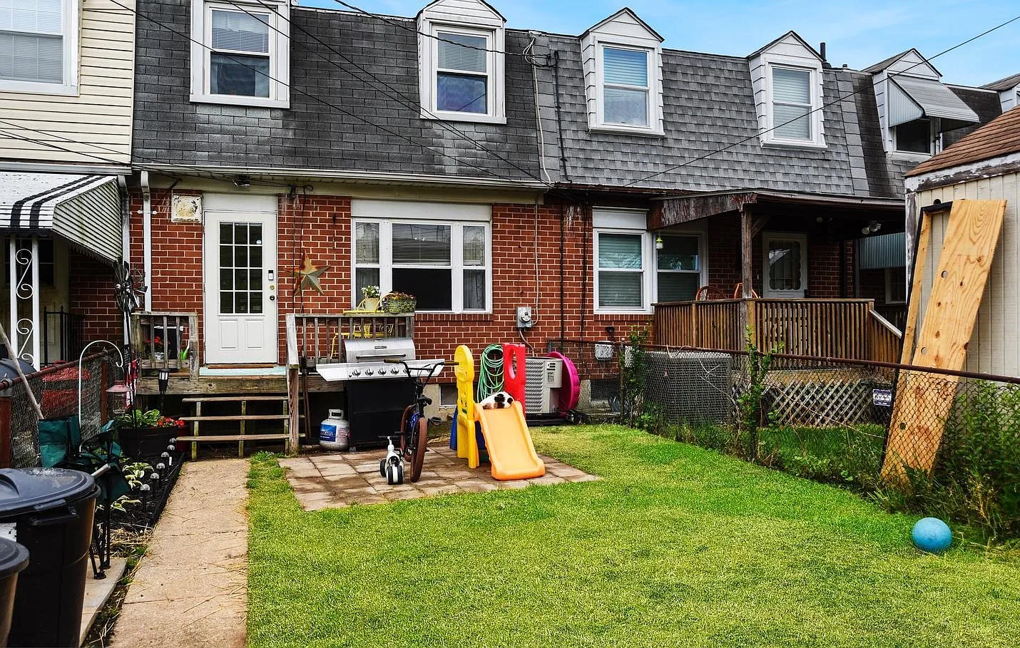 3 bed, 1386 sqft, $2,399 — Photo 3