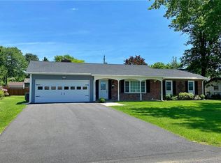 4522 W Hopewell Rd, Center Valley, PA 18034