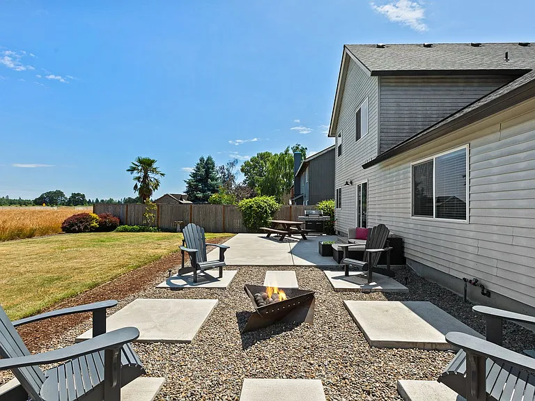 753 SE Boysen Ln — Photo 27