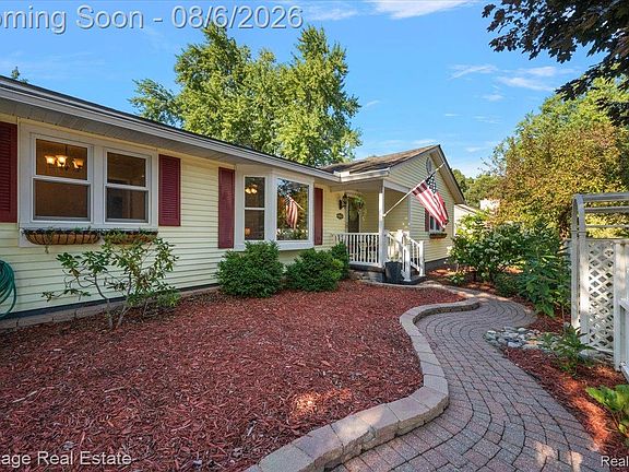 5th image of 3111 Mann Rd
