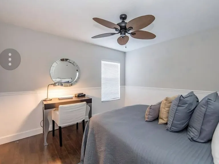 10729 Mottram Point — Photo 14