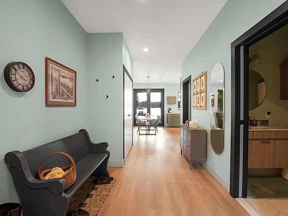 5th image of 5590 Kerbyson Dr SE