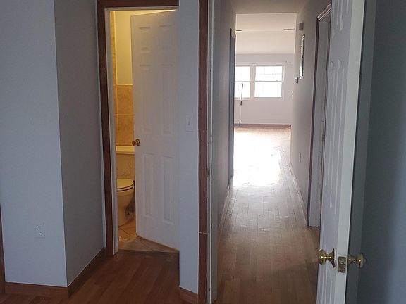 4th image of 10609 Ditmars Blvd #2