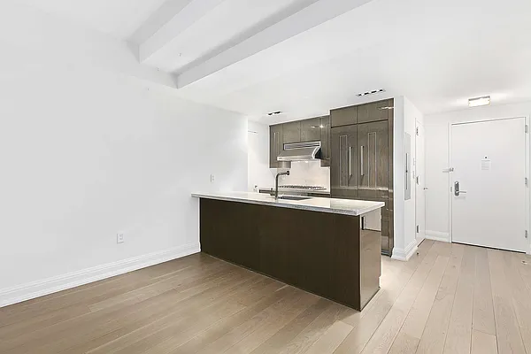 Rented by Compass | media 51