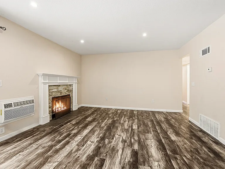 4896 S Dudley St #7-2 — Photo 8