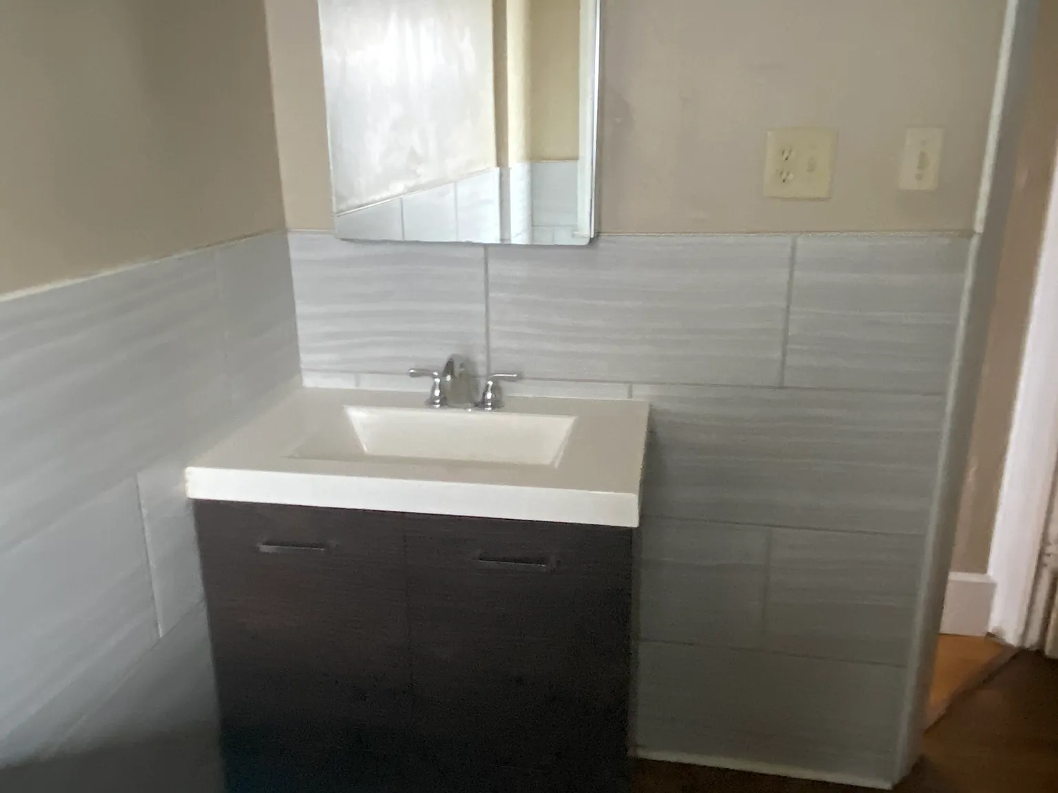 2 bed, 1.5 bath, 1200 sqft, $2,400 — Photo 4