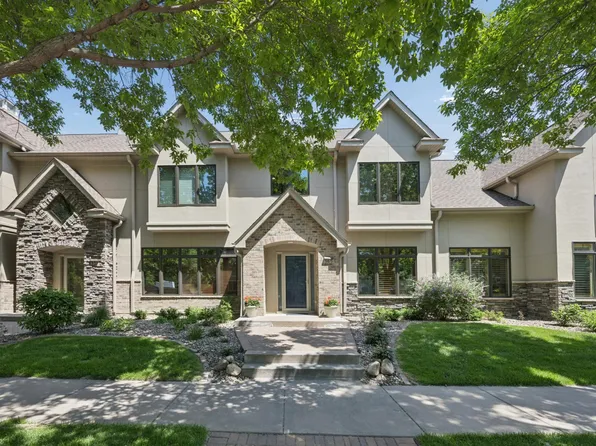 365 Willoughby Way W, Minnetonka, MN 55305