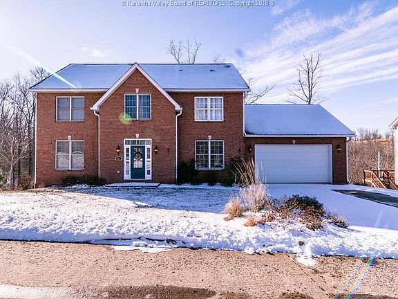 3rd image of 221 Northwoods Dr