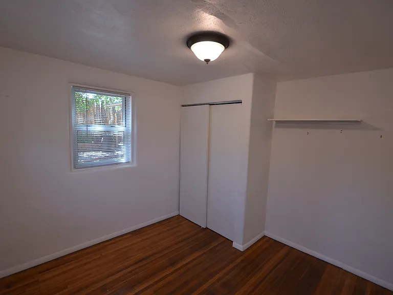303 Villeros St — Photo 39