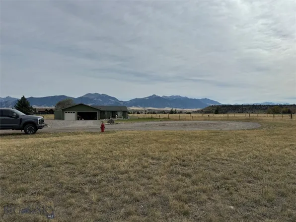 14 Passamari St, Ennis, MT 59729