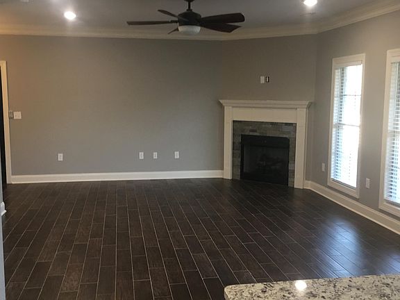 3rd image of 107 Aidan Ln