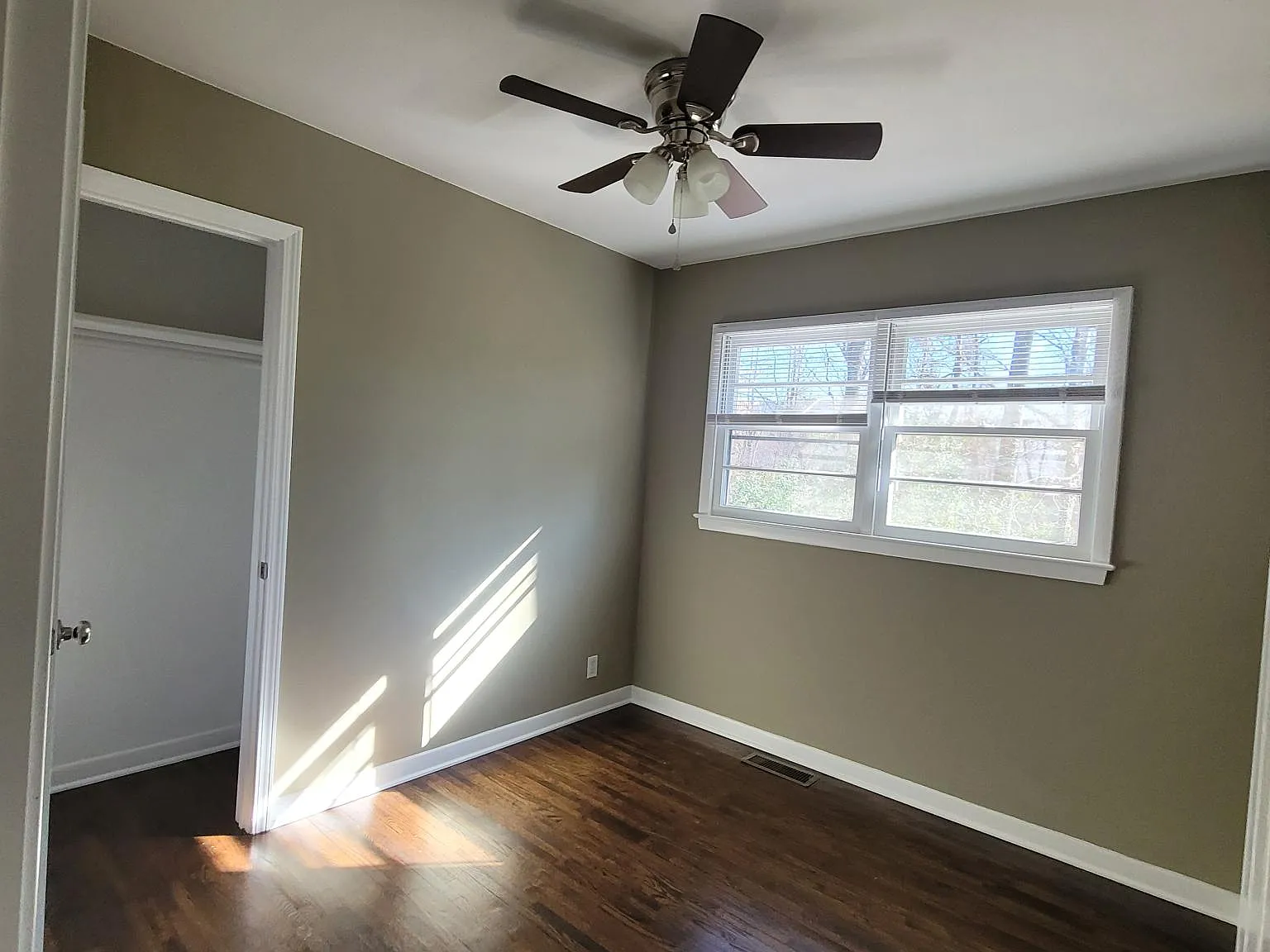 5501 Southampton Rd — Photo 2