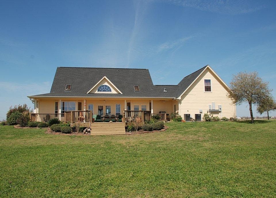 1st image of 1018 Lakeview Ln