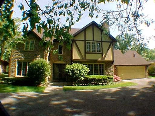 1st image of 2519 W Oakwood Dr