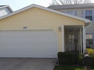 2141 Pepperwood Ln, Glendale Heights, IL