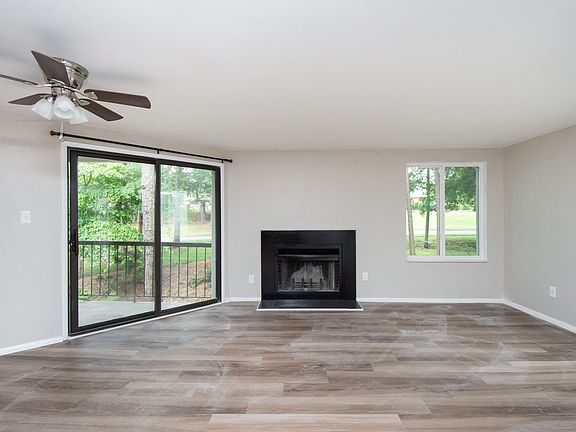 3rd image of 7516 Pebblestone Dr #1