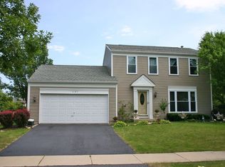 1197 Narragansett Dr, Carol Stream, IL 60188