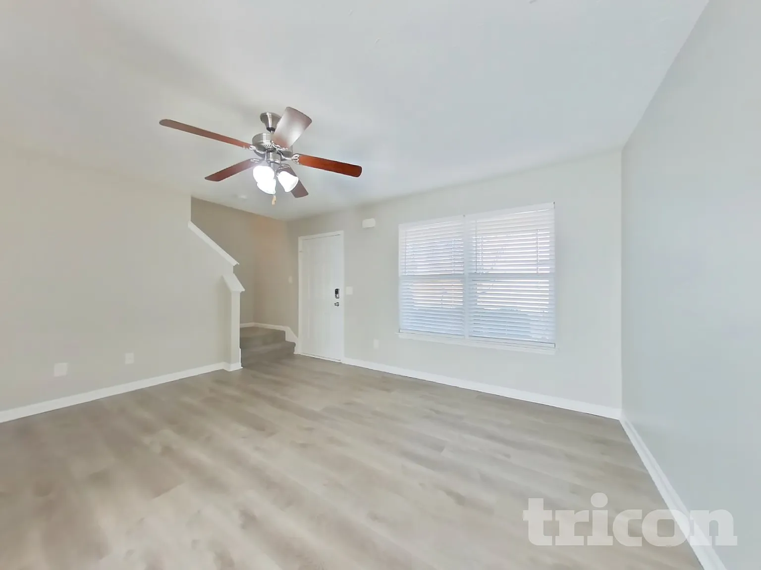 1301 Rainglen Cove Antioch TN — Photo 4