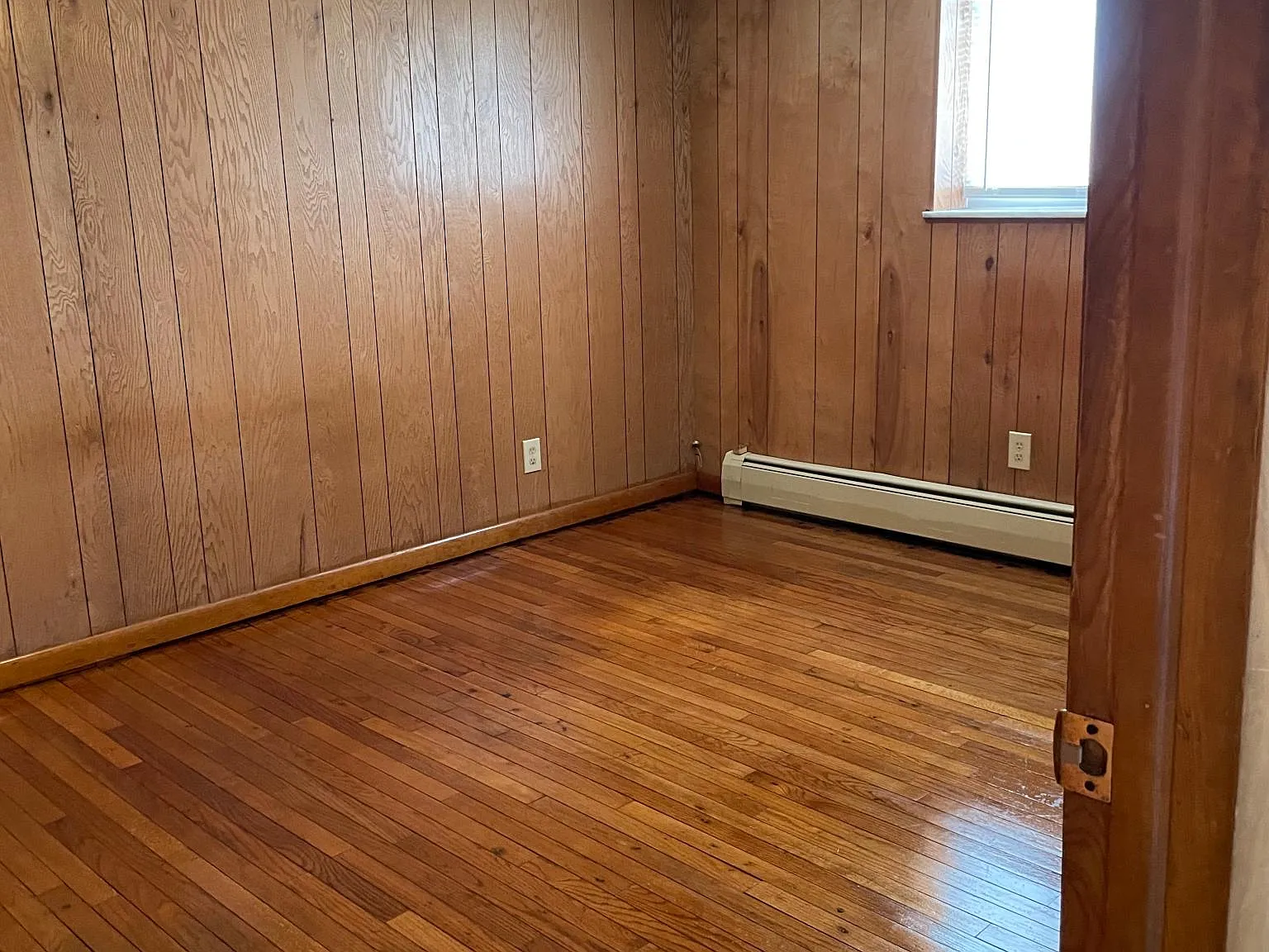 418 N Market St — Photo 2
