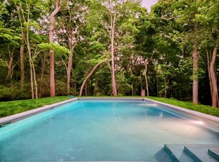 30 Oak Ln, Sag Harbor, NY 11963