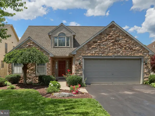 1810 Meadow Ridge Dr, Hummelstown, PA 17036